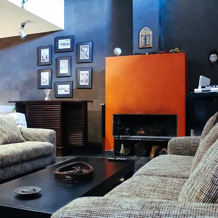 Casa Plaza De 펜션 쿨라